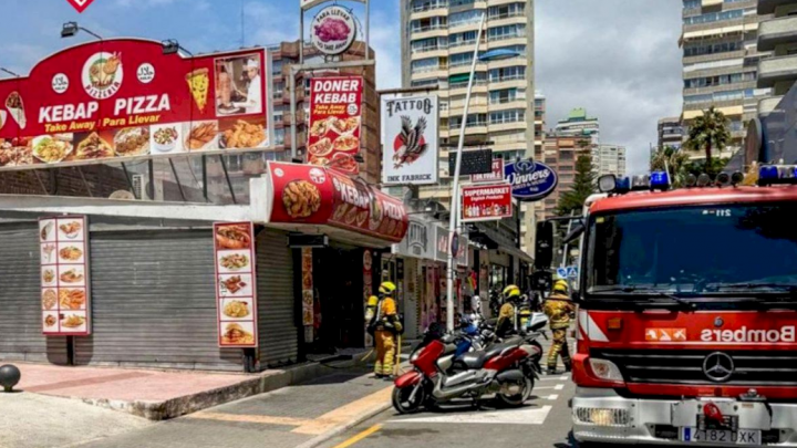 Fuego en restaurante de comida rápida genera alarma en Benidorm