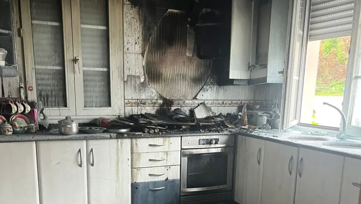Incendio extinguido en una cocina en Camariñas