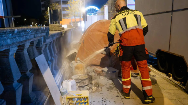 Sobresalto en el San Froilán tras el incendio de una tienda de campaña